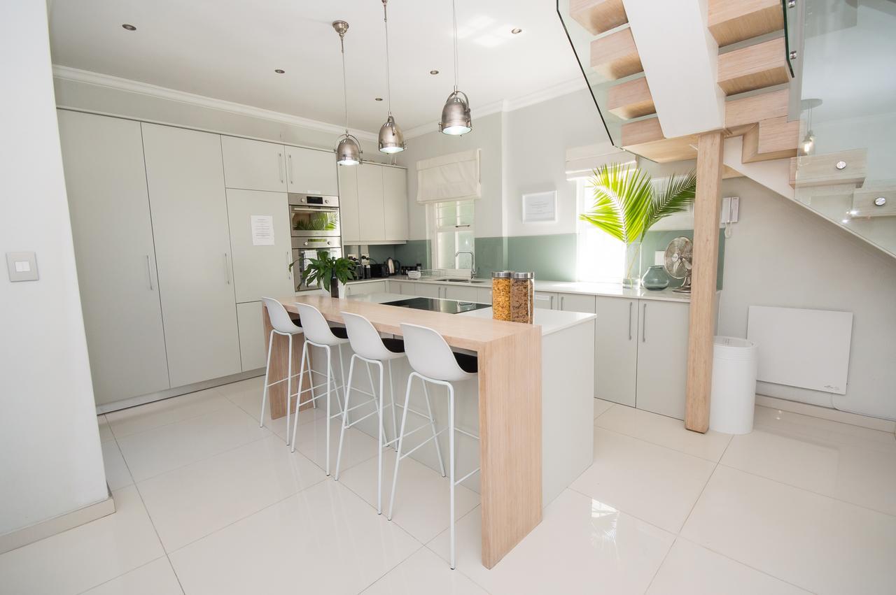 Cricklewood Place - Luxury Holiday Homes Kaapstad Buitenkant foto