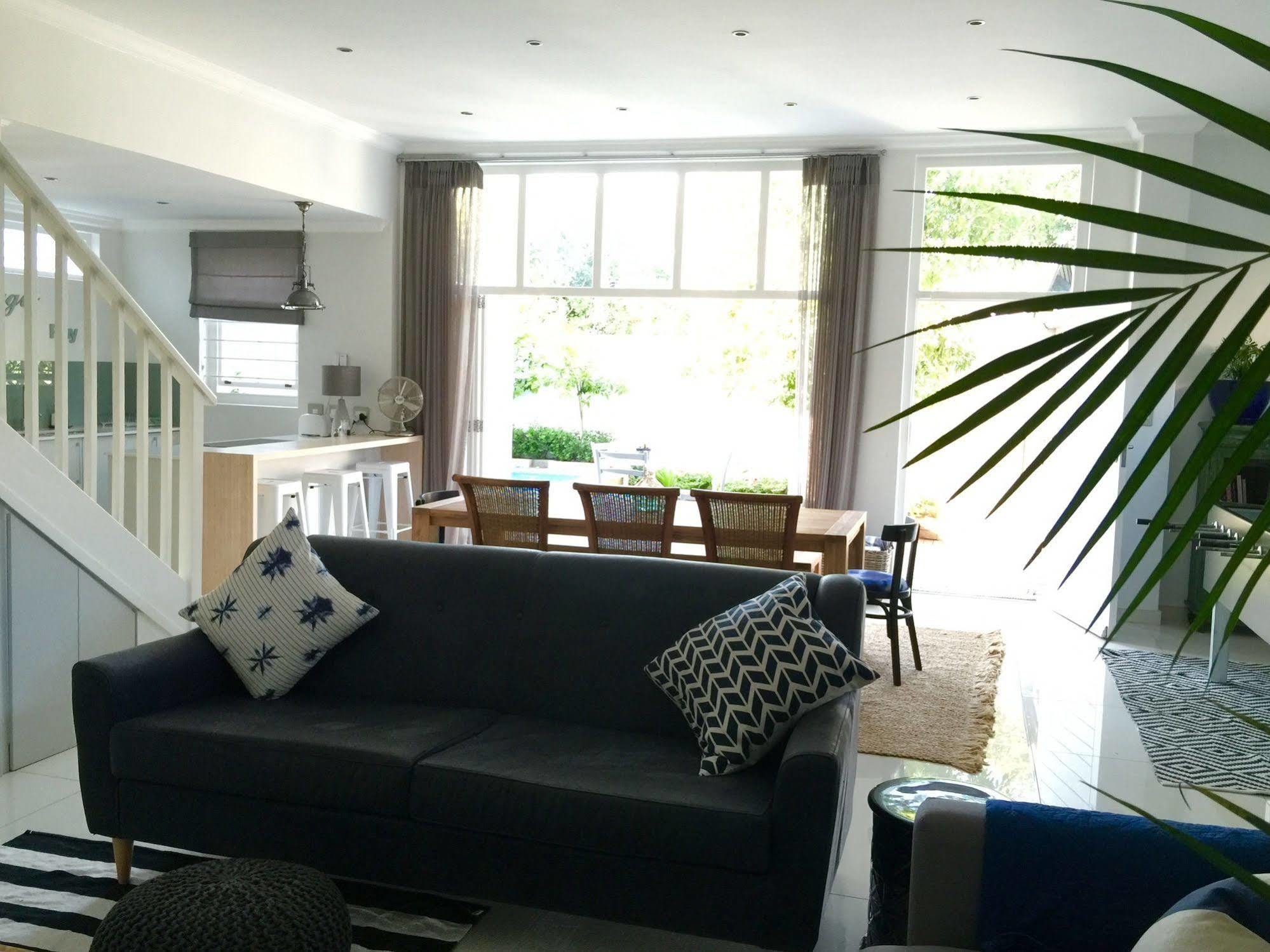 Cricklewood Place - Luxury Holiday Homes Kaapstad Buitenkant foto
